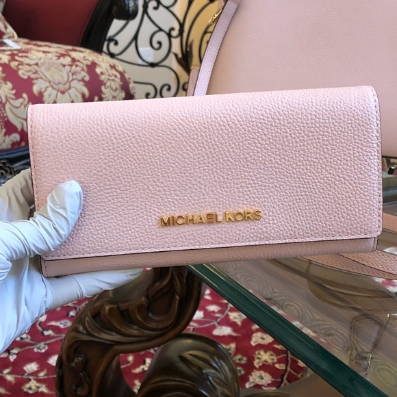 Authentic Michael kors Adele handbag&wallet set - Picture 5 of 8